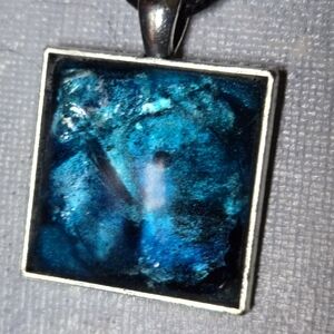 Elegant Blue Square Pendant Necklace